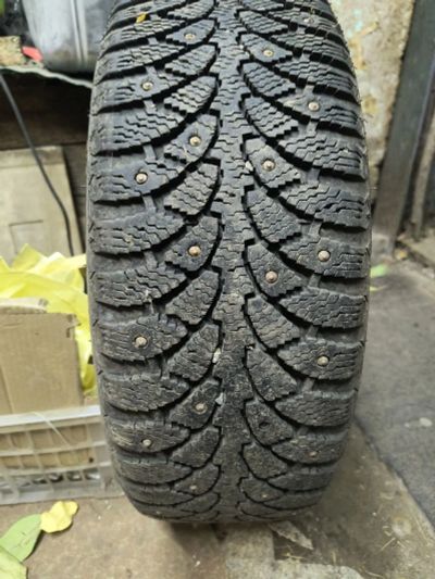 Лот: 25822925. Фото: 1. Cordiant Snow MAX 185/60 R15 на... Шины на дисках
