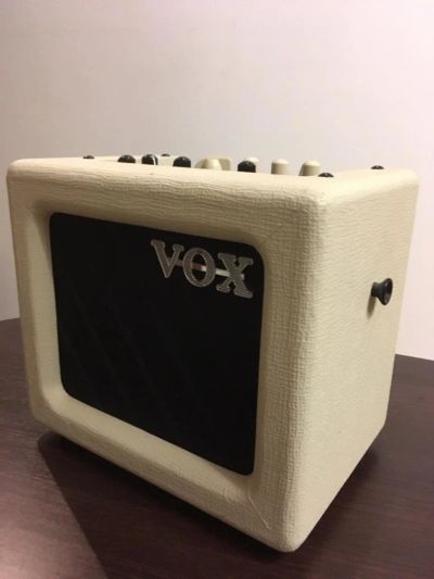 Лот: 10493273. Фото: 1. Комбик VOX mini G3. Гитарные эффекты и комбоусилители