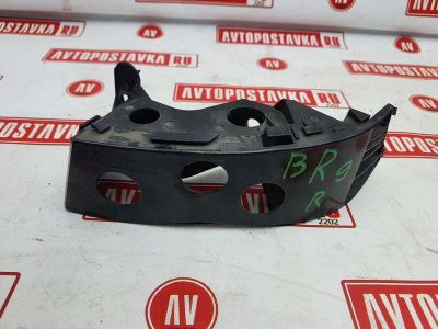 Лот: 20900899. Фото: 1. Клипса бампера Subaru Legacy BR9... Кузов