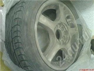 Лот: 36073. Фото: 1. Литье на 15" универсальное + резина. Красноярск