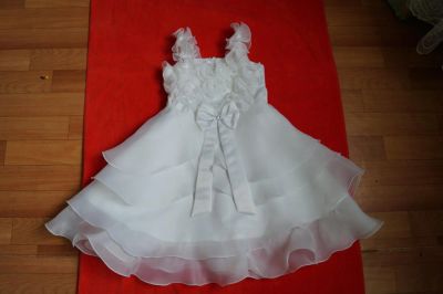 Лот: 6229817. Фото: 1. Платье нарядное. Платья, сарафаны