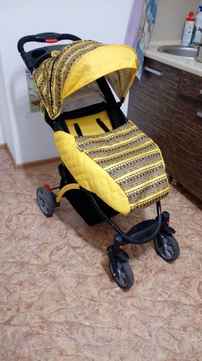 Лот: 12181414. Фото: 1. Прогулочная коляска BabyHit Tetra. Коляски