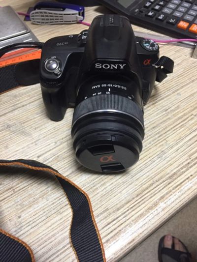 Лот: 17465925. Фото: 1. Цифровой фотоаппарат sony SLT-A37... Цифровые зеркальные