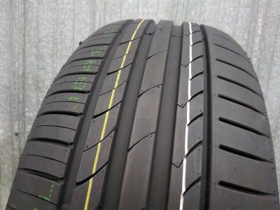 Лот: 23410330. Фото: 1. Летняя резина 275/40 R-19 "Rotalla... Шины
