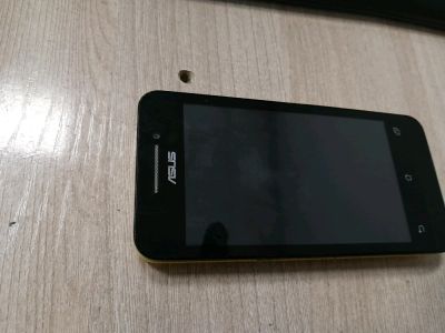 Лот: 18742595. Фото: 1. Смартфон ASUS Zenfone 4. Смартфоны