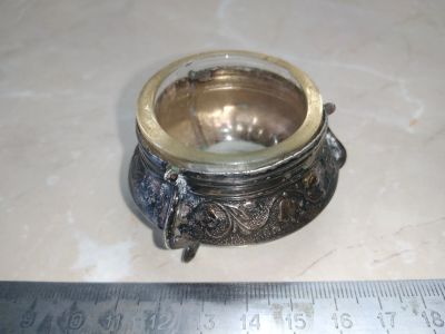 Лот: 22225975. Фото: 1. Солонка мельхиор клеймо, стекло... Предметы интерьера и быта