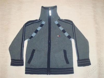 Лот: 450628. Фото: 1. Свитер очень тёплый на мальчика... Другое (дети растут)