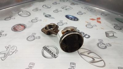 Лот: 23591647. Фото: 1. Шатун Isuzu Gemini 4XE1 8943861840. Двигатель и элементы двигателя