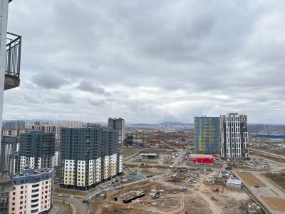 Лот: 25883122. Фото: 1. 3-комн. квартира , Красноярск... Квартиры, студии
