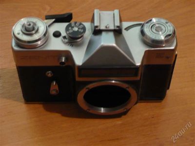 Лот: 1004269. Фото: 1. Фотоаппарат ZENIT Е. Цифровые зеркальные