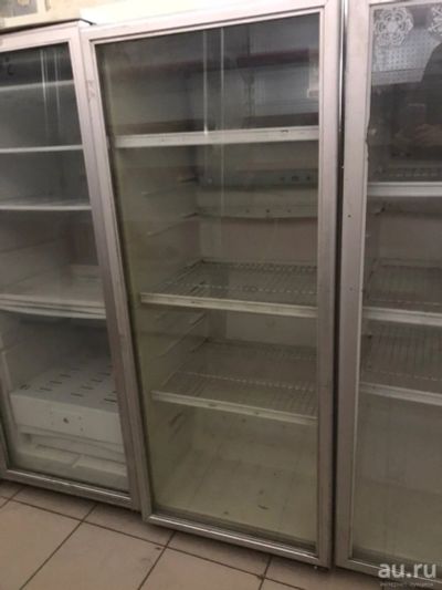 Лот: 13787205. Фото: 1. Холодильный шкаф-витрина Бирюса... Холодильное