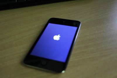 Лот: 3370394. Фото: 1. IPod thoch 4. Плееры