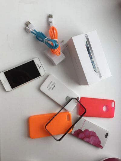 Лот: 8362293. Фото: 1. iPhone 5, 16Gb. Смартфоны