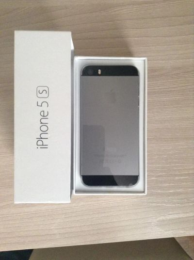 Лот: 6452185. Фото: 1. IPhone 5s 16gb. Смартфоны