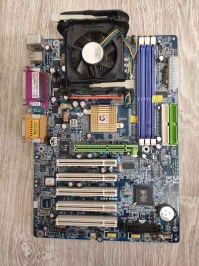 Лот: 18660555. Фото: 1. Материнская плата Gigabyte GA-8S648FX. Материнские платы