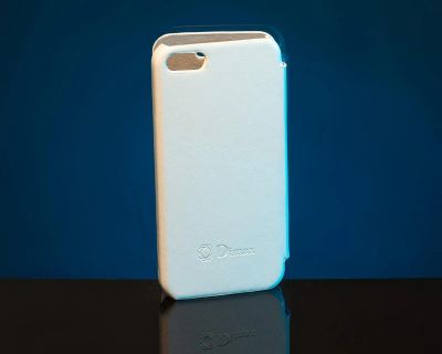 Лот: 19915556. Фото: 1. Футляр-книжка Dimax для iPhone... Чехлы, бамперы
