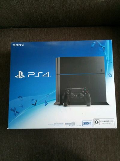 Лот: 12152514. Фото: 1. Коробка от Playstation 4. Другое (игровые приставки, консоли, видеоигры)