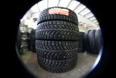Лот: 4631344. Фото: 1. 205/70 R15 Bridgestone Spike-01... Шины