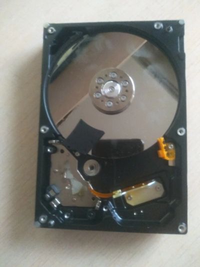Лот: 15846844. Фото: 1. Остатки жёсткого диска 2тв. Жёсткие диски (HDD)