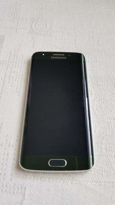 Лот: 9765387. Фото: 1. Samsung Galaxy S6 Edge 32Gb emeral... Смартфоны