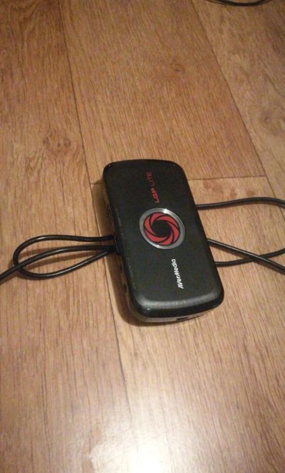 Лот: 16306383. Фото: 1. Карта видеозахвата avermedia GL... ТВ-тюнеры и карты захвата