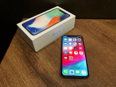 Лот: 14984663. Фото: 1. iPhone X 64 GB Silver РСТ 1. Смартфоны