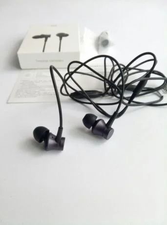 Лот: 10865210. Фото: 1. Новые наушники xiaomi piston fresh... Красноярск