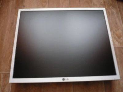 Лот: 20297251. Фото: 1. монитор lg. ЖК-мониторы