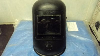 Лот: 8736759. Фото: 1. Маска щиток сварщика. Сварочные маски, очки, краги