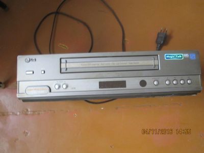 Лот: 7302263. Фото: 1. Видеомагнитофон LG. Видеомагнитофоны