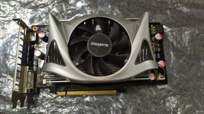Лот: 15277612. Фото: 1. Видеокарта MSI GeForce® GTS 250... Видеокарты