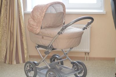 Лот: 8833067. Фото: 1. Продам коляску Happy baby Charlotte. Коляски