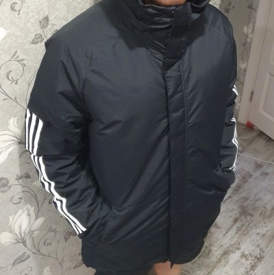 Лот: 17970938. Фото: 1. Чёрный Пуховик Adidas XL. Верхняя одежда