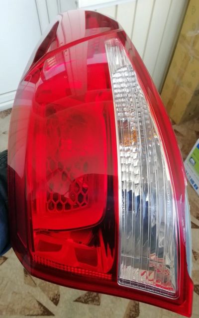 Лот: 17325370. Фото: 1. Задний фонарь (оригинал) KIA RIO... Кузов
