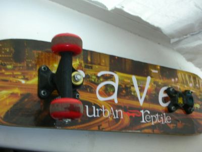 Лот: 7790175. Фото: 1. скейтборд на запчасти. Роликовые коньки, скейтборды, самокаты