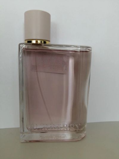 Лот: 14793862. Фото: 1. Burberry Her Burberry. Женская парфюмерия