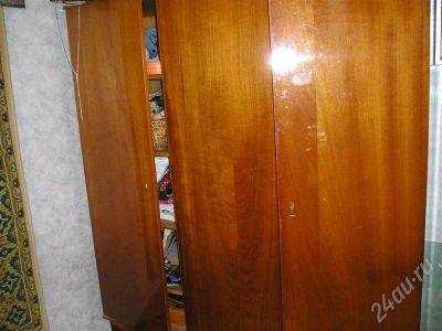 Лот: 295929. Фото: 1. шифоньер. Диваны