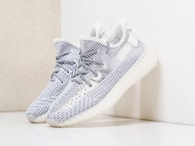 Лот: 13432128. Фото: 1. Кроссовки Adidas Yeezy 350 Boost... Кеды, кроссовки, слипоны