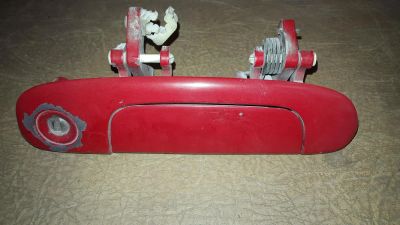 Лот: 8944019. Фото: 1. ручка наружная правая mazda familia. Кузов