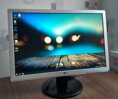 Лот: 8578916. Фото: 1. Монитор 22'' широкоформатный LG... ЖК-мониторы