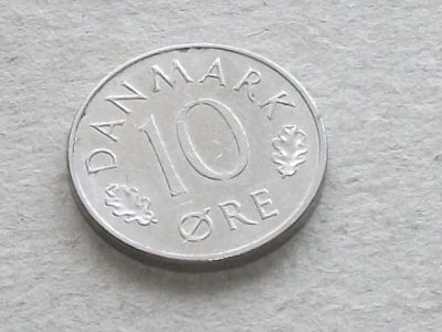 Лот: 16322856. Фото: 1. Монета 10 эри ере Дания 1974 вензель... Европа
