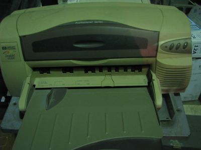 Лот: 6329905. Фото: 1. Принтер струйный HP DeskJet 1220C... Струйные принтеры