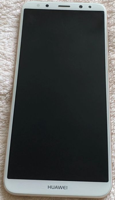 Лот: 17389567. Фото: 1. Смартфон Huawei Nova 2i. Смартфоны