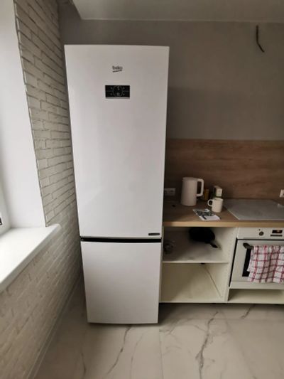 Лот: 19586676. Фото: 1. Холодильник Beko b5rcnk403zw новый. Холодильники, морозильные камеры