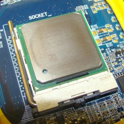 Лот: 1711182. Фото: 1. CPU s478 Pentium 4 HT 3.0 GHz... Процессоры