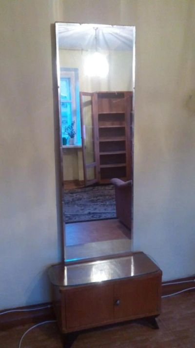 Лот: 9645545. Фото: 1. трюмо советских времен. Туалетные столики