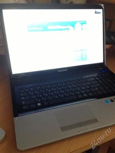 Лот: 2921456. Фото: 1. Ноутбук Samsung NP300E7A-S0BRU. Ноутбуки