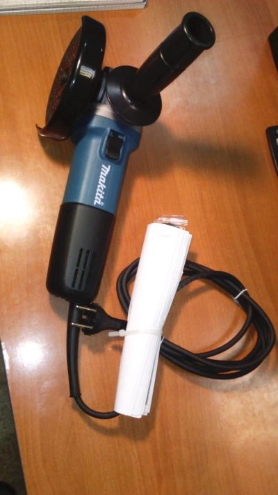 Лот: 10622798. Фото: 1. Болгарка Makita 9558HN. Электроинструмент