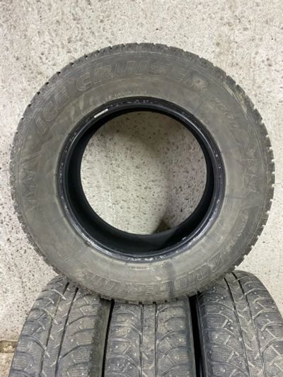 Лот: 19316483. Фото: 1. Bridgestone Ice Cruiser 7000 265... Шины