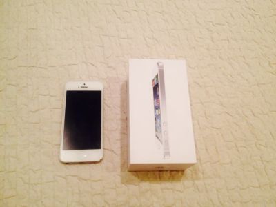 Лот: 4291049. Фото: 1. iPhone 5 64 Gb. Смартфоны